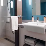 Mercure Paris Val De 4*