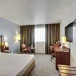 Mercure Paris Val De Hotell
