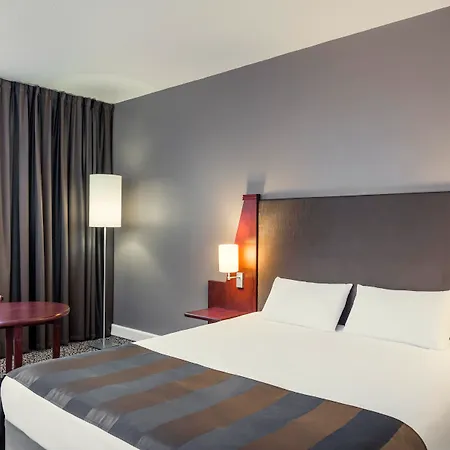Ξενοδοχείο Mercure Paris Val De 4*