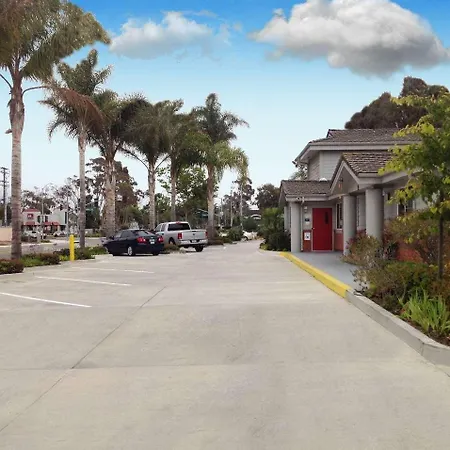 Ξενοδοχείο Mercure Paris Val De 4*