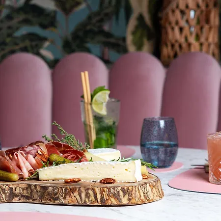 Mercure Paris Val De 4*