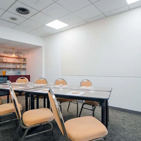 Mercure Paris Val De Ξενοδοχείο 4*