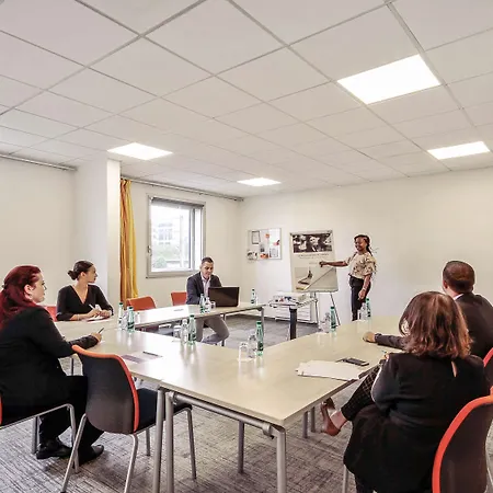 Mercure Paris Val De Ξενοδοχείο 4*