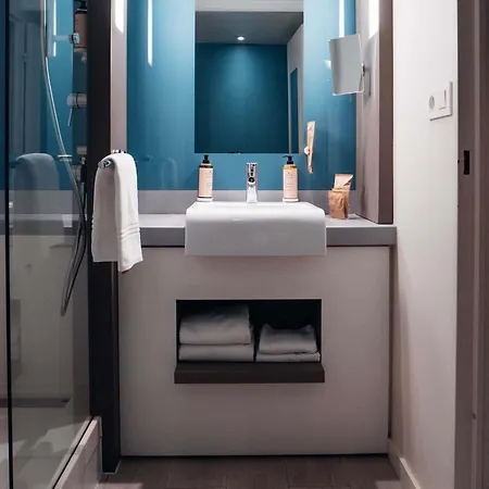 Mercure Paris Val De Hotel