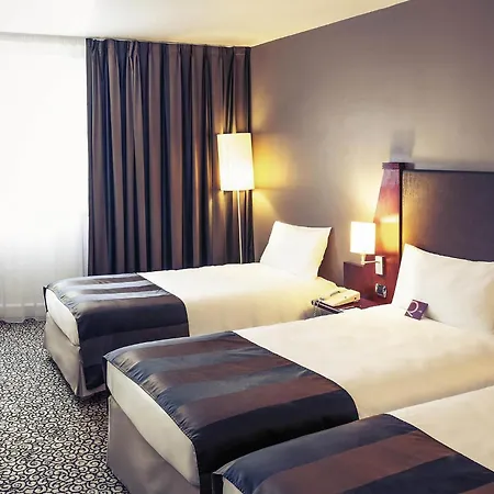 Szálloda Mercure Paris Val De 4*