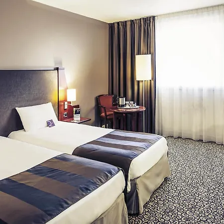 Mercure Paris Val De 4*