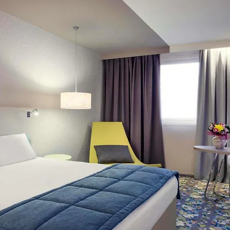 Mercure Paris Val De Szálloda