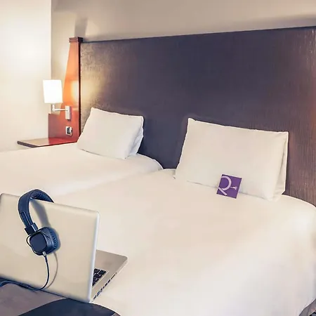 Mercure Paris Val De Szálloda 4*