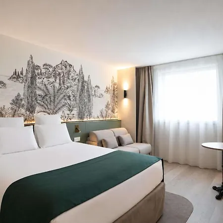 Mercure Paris Val De