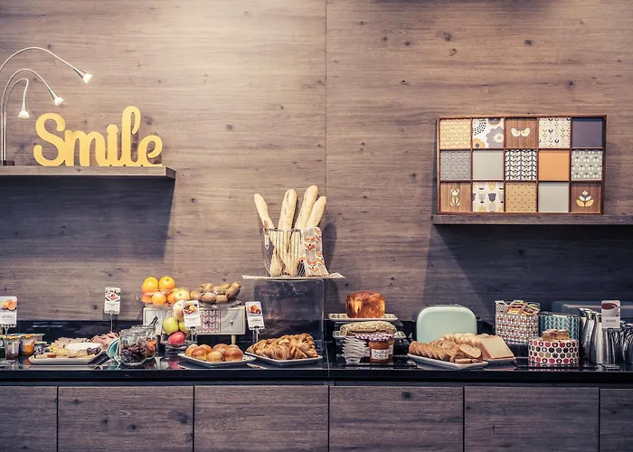 Ξενοδοχείο Mercure Paris Val De 4*