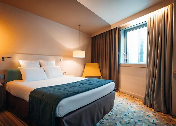 Mercure Paris Val De