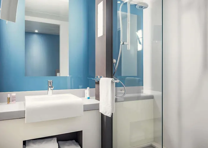 Ξενοδοχείο Mercure Paris Val De 4*